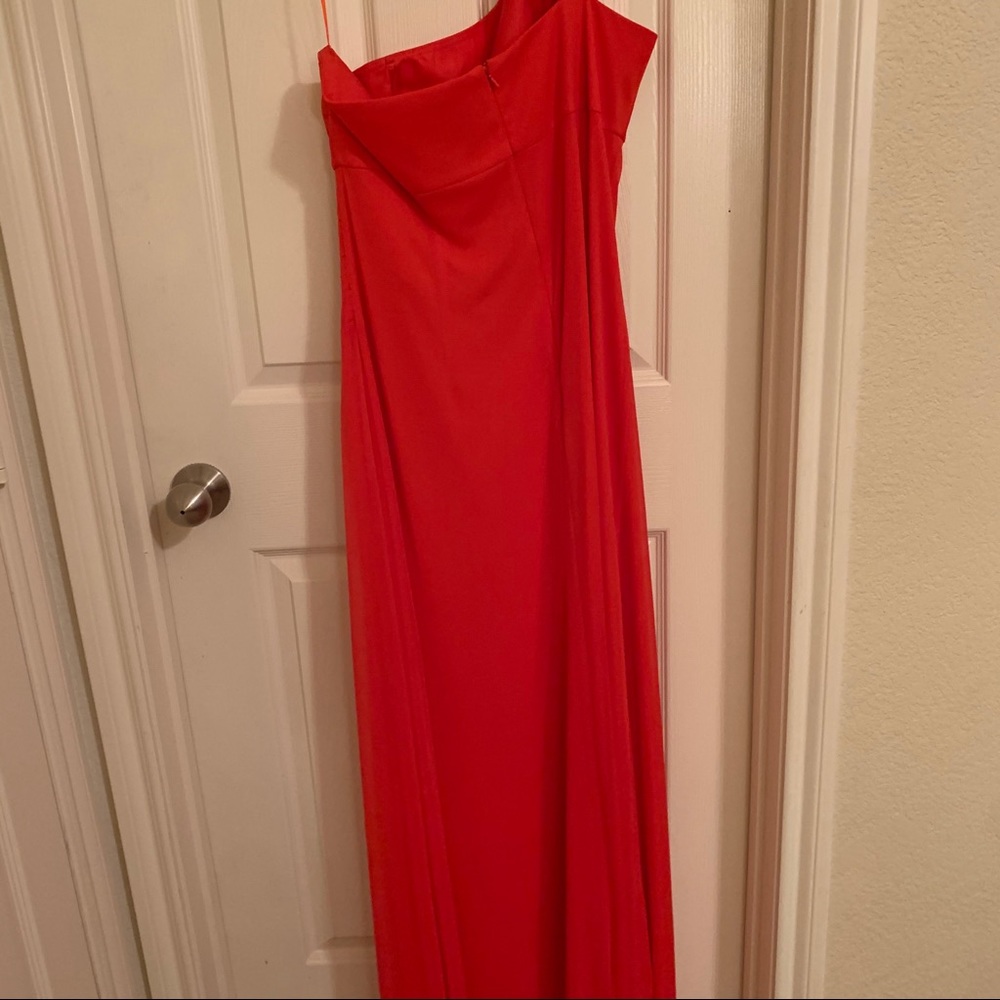 Semi-formal dress - Picture 3 of 6